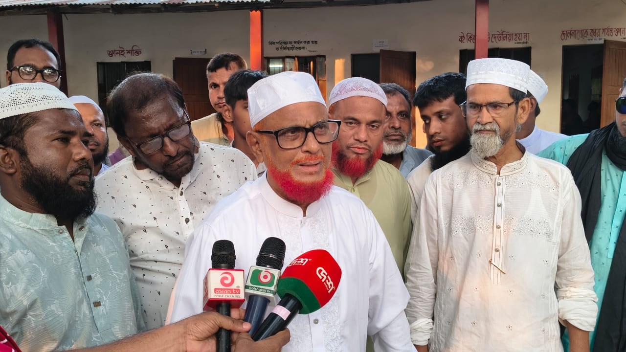 আইন শৃঙ্খলা নিয়ন্ত্রণে পুরোপুরি ব্যর্থ স্বরাষ্ট্রমন্ত্রী: এটিএম আজহার