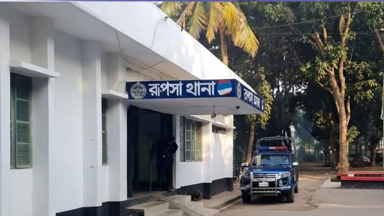 রূপসায় বিএনপি নেতা গুলিবিদ্ধ