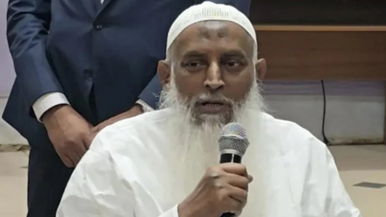 হজ প্যাকেজের ব্যয় কমানোর উদ্যোগ নেয়া হচ্ছে: ধর্মমন্ত্রী