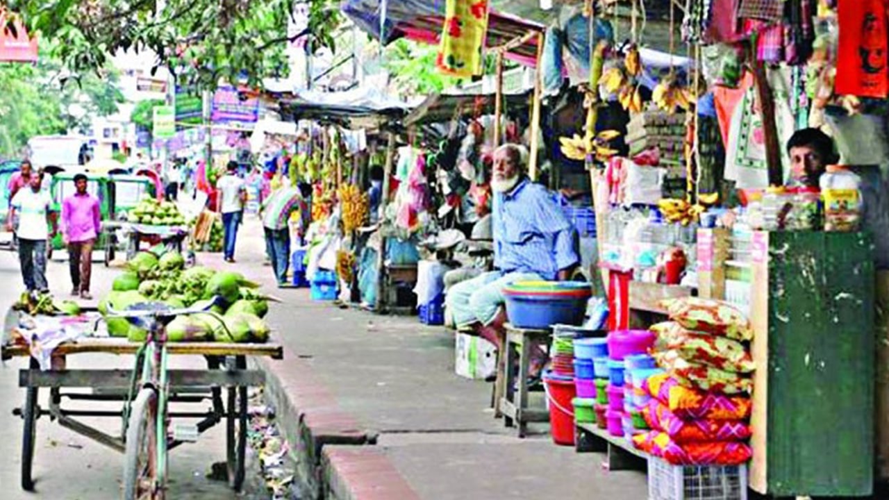 ফুটপাত দখলমুক্তে ১ এপ্রিল থেকে ডিএমপির সাঁড়াশি অভিযান