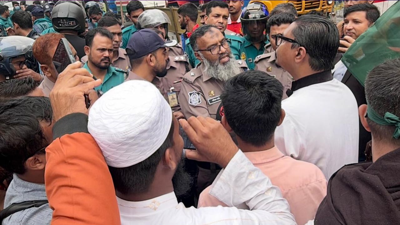 হিন্দুস্তান বাংলাদেশের ফুলকেও ভয় পায়: রাশেদ প্রধান