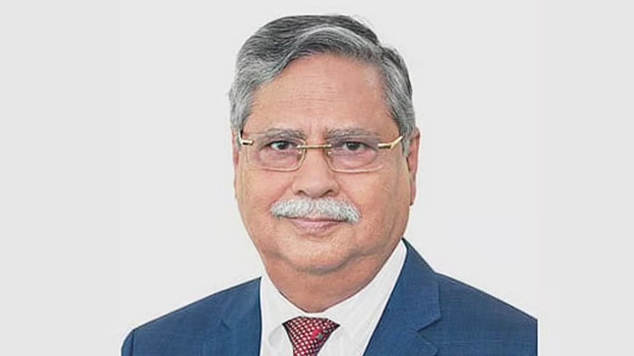 হাজারো প্রাণের বিনিময়ে গণতন্ত্রের ধারায় ফিরেছে বাংলাদেশ