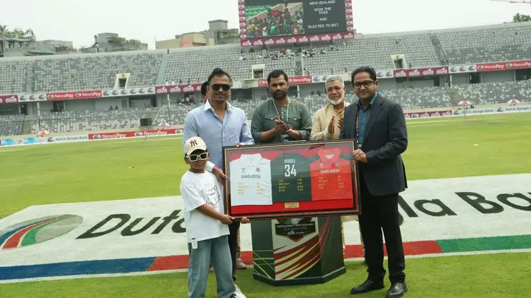 বিদায়ী সংবর্ধনায় আপ্লুত রুবেল