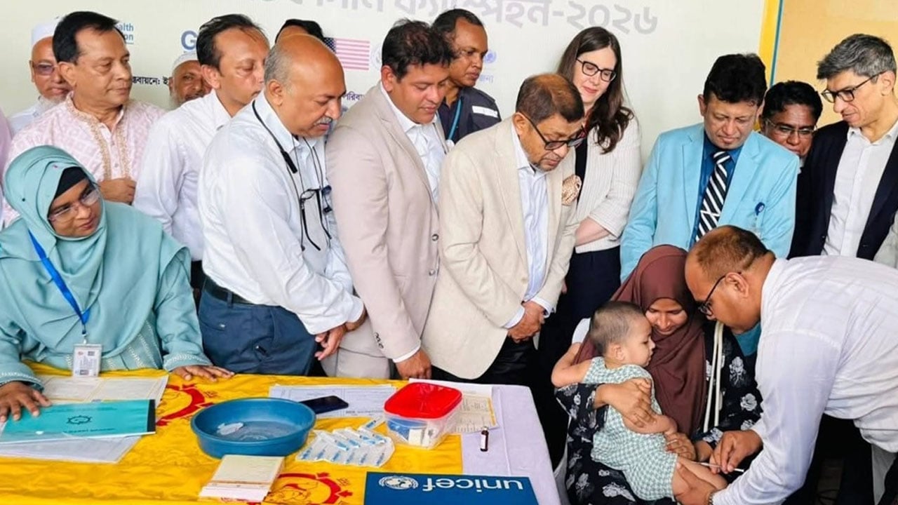 ৩ মে থেকে সব জেলা-উপজেলায় একযোগে টিকাদান: স্বাস্থ্যমন্ত্রী