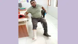 প্রধানমন্ত্রীর কাছে ন্যায়বিচার চাইলেন মারধরের শিকার ক্রীড়া সংগঠক মাসুম