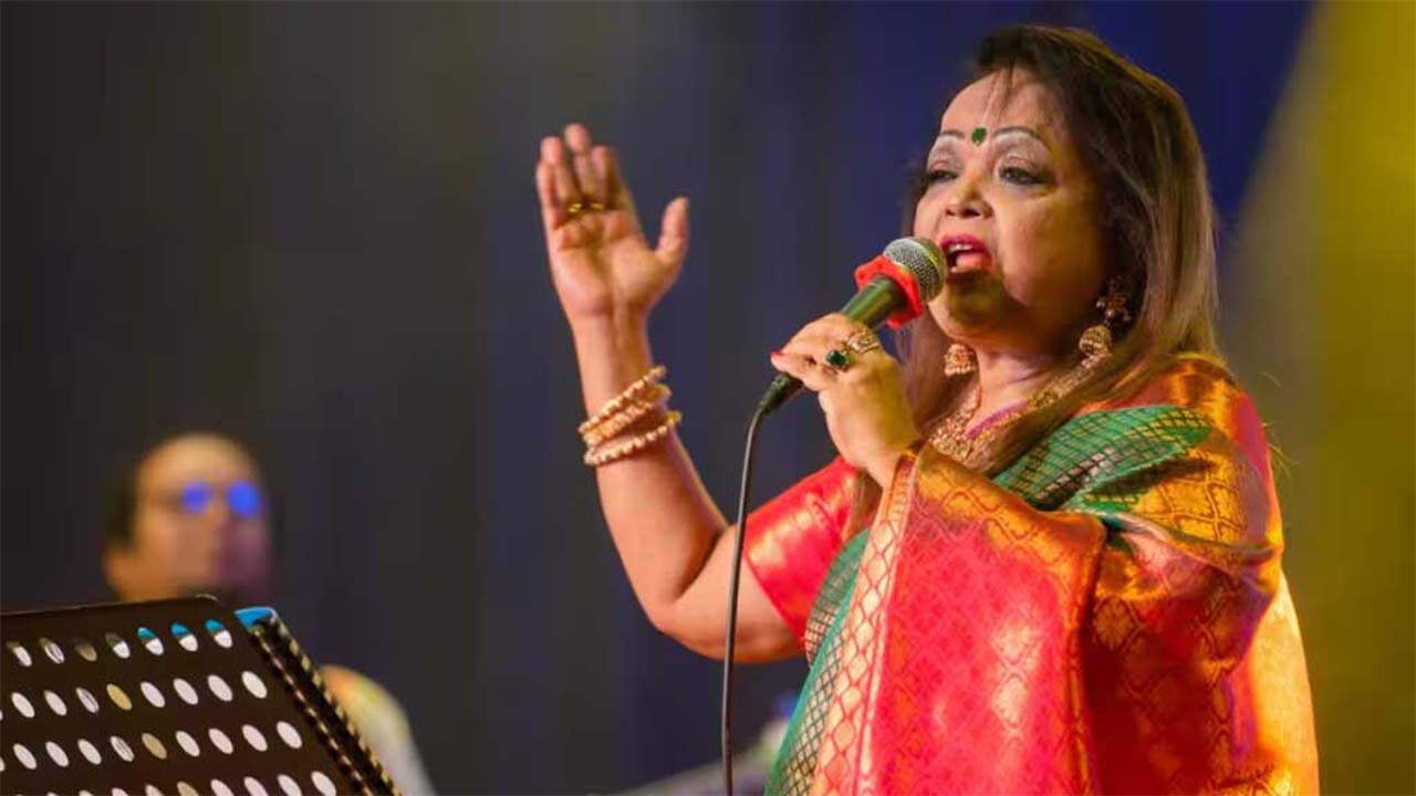 ওটিটিতে সাবিনা ইয়াসমিন