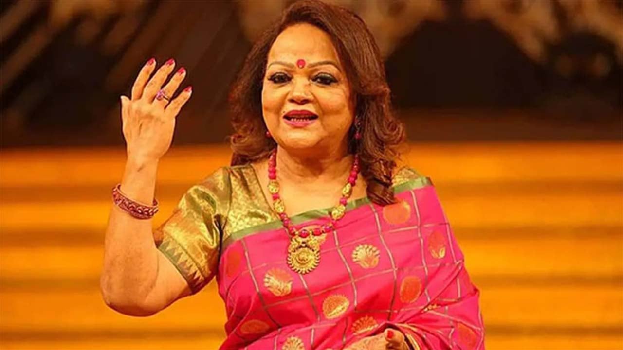 ‘অতীত গল্পগুলি’ নিয়ে সাবিনা ইয়াসমিন