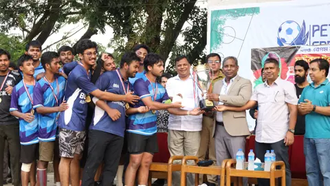 শাহজালাল বিশ্ববিদ্যালয়ে ‘দেশনেত্রী বেগম খালেদা জিয়া স্মৃতি ফুটবল টুর্নামেন্ট’ অনুষ্ঠিত