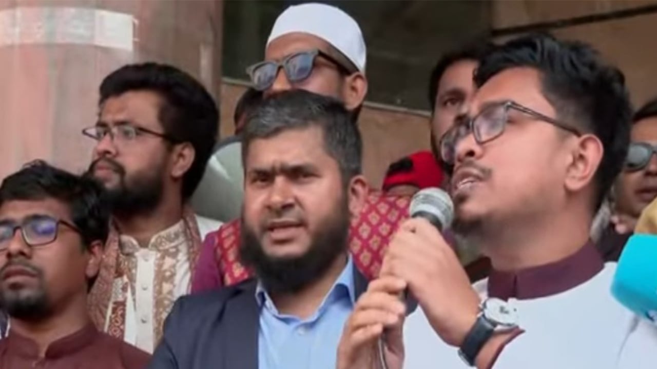 মোবাইল নিষিদ্ধের সিদ্ধান্ত প্রত্যাহার করতে হবে: সাদিক কায়েম