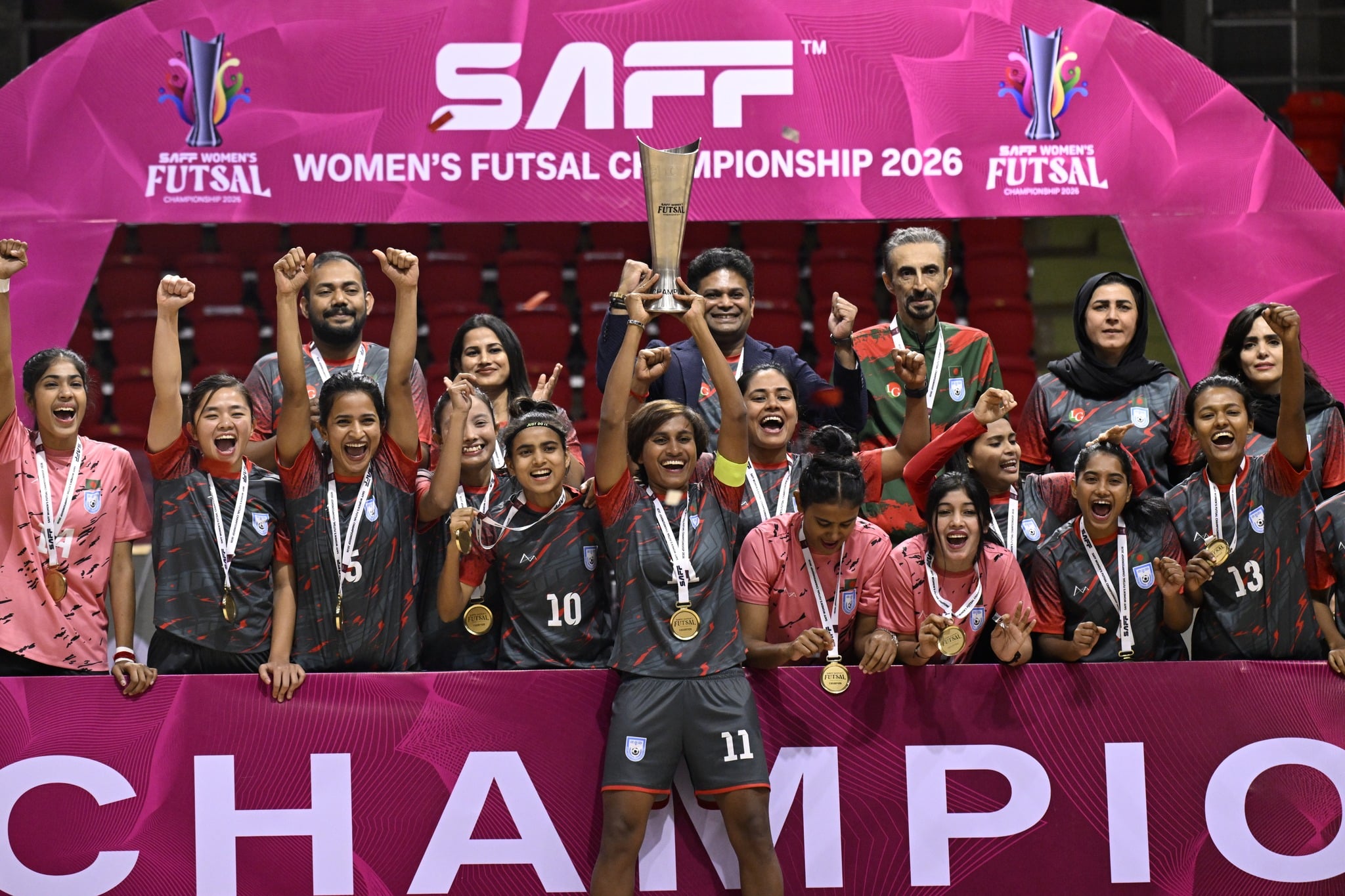 জমকালো সংবর্ধনা পাচ্ছেন সাফজয়ীরা