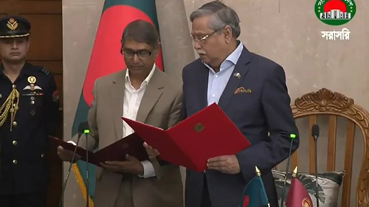 নতুন মন্ত্রী হলেন আযম খান