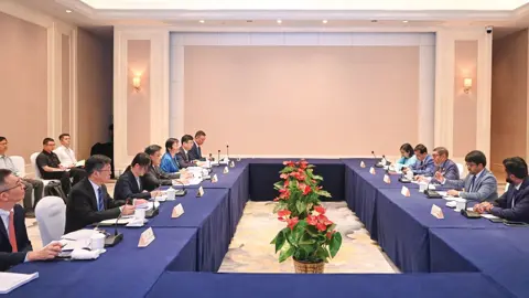 স্বাস্থ্য খাতে চীনা বিনিয়োগ চাইল বাংলাদেশ