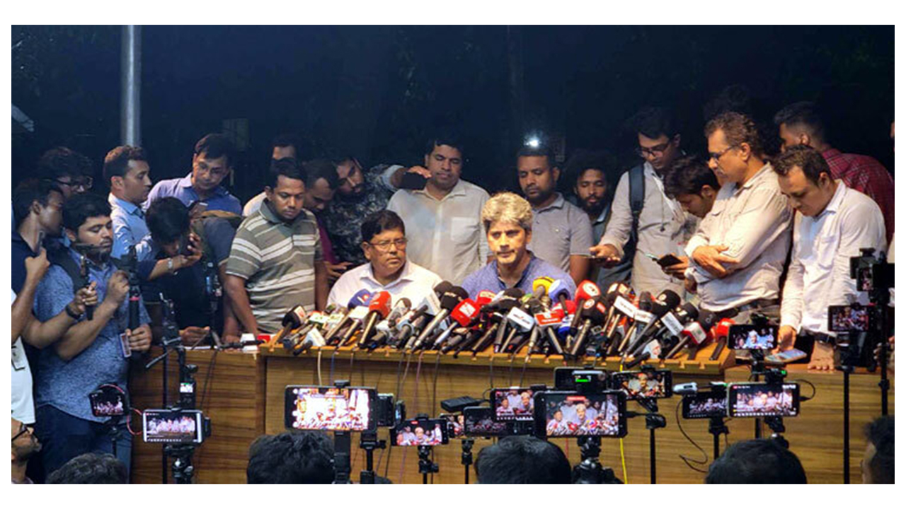 নতুন রাজনৈতিক বন্দোবস্তের দায়িত্ব সরকারকেই নিতে হবে: সাকি