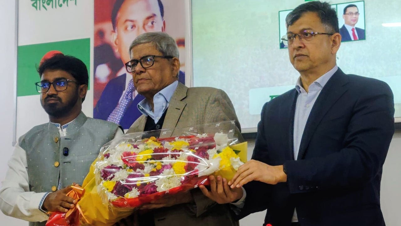 গণঅধিকার ছেড়ে বিএনপিতে যোগ দিলেন রাশেদ খান