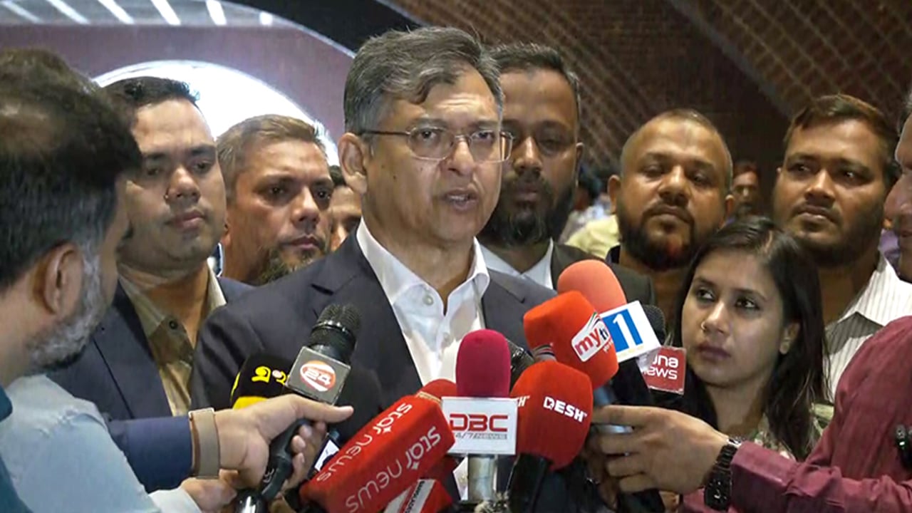 সংবিধান অনুযায়ী সংসদ আহ্বান, সংস্কার পরিষদ বলতে কিছু নেই