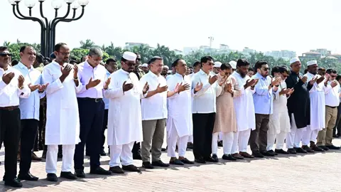 সালাহউদ্দিন আহমেদের প্রথম জানাজা অনুষ্ঠিত, অংশ নিয়েছেন প্রধানমন্ত্রী