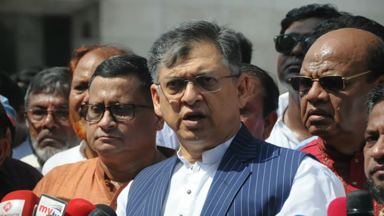 সংসদ ভবন এলাকায় বিশৃঙ্খলা করেছে আওয়ামী ফ্যাসিস্ট বাহিনী