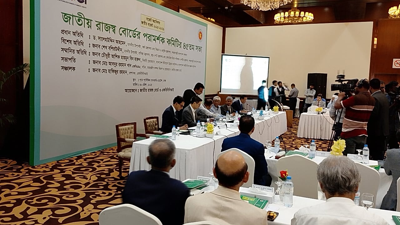এবারের বাজেট হবে বাস্তবসম্মত: অর্থ উপদেষ্টা