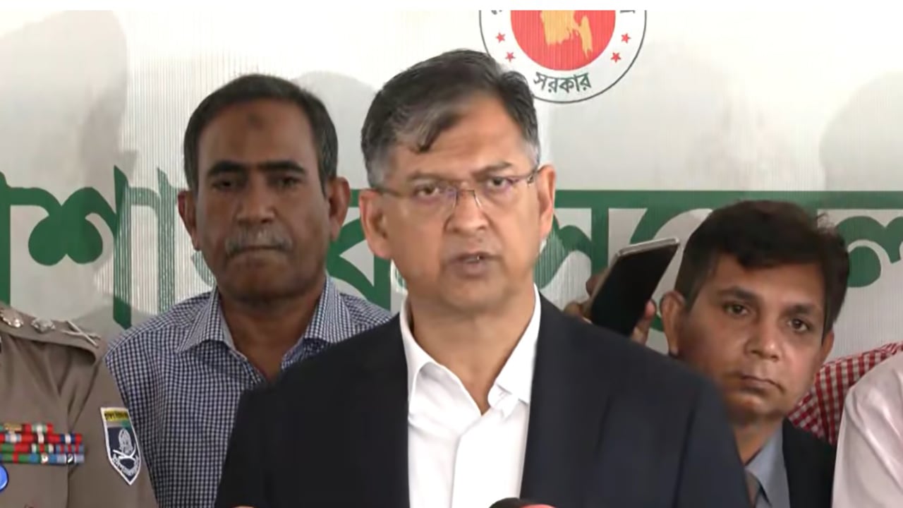 ‘পুশইন’ ঠেকাতে সীমান্তে নজরদারি বাড়াতে নির্দেশ স্বরাষ্ট্রমন্ত্রীর