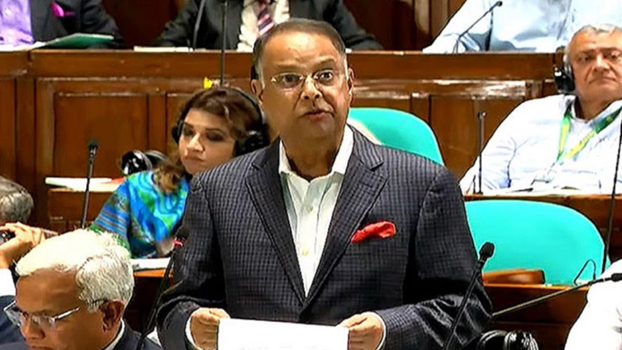 ‘প্রতিবেশী দেশগুলো জ্বালানির দাম বাড়িয়েছে, তবু বাংলাদেশে দাম বাড়েনি’