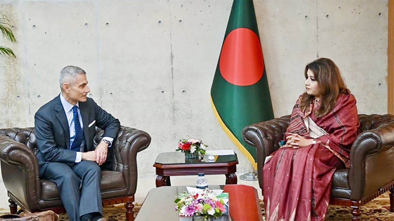 পররাষ্ট্র প্রতিমন্ত্রীর সঙ্গে পল কাপুরের বৈঠক