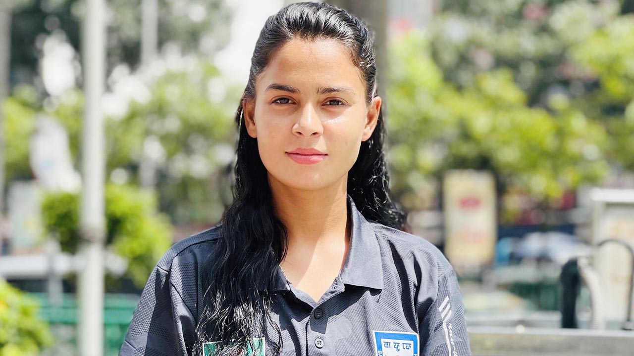 কোচিং কোর্সে সানজিদা