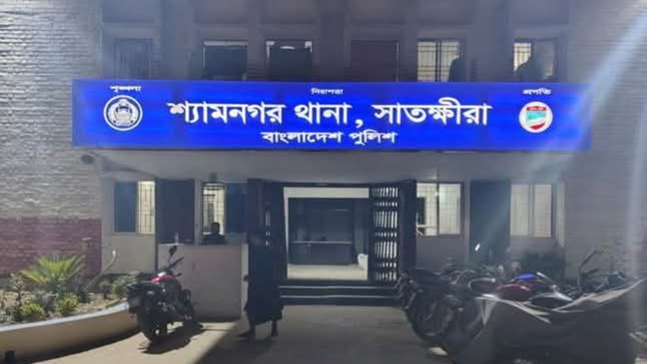 শ্যামনগরে সবজি ক্ষেত থেকে যুবকের লাশ উদ্ধার