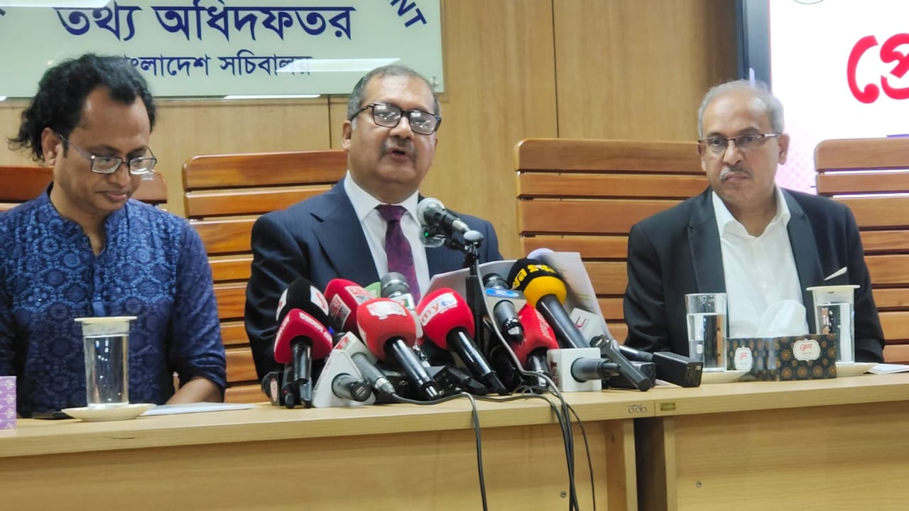গণমাধ্যমের অরাজকতা দূর করতে মিডিয়া কমিশন গঠন করা হবে