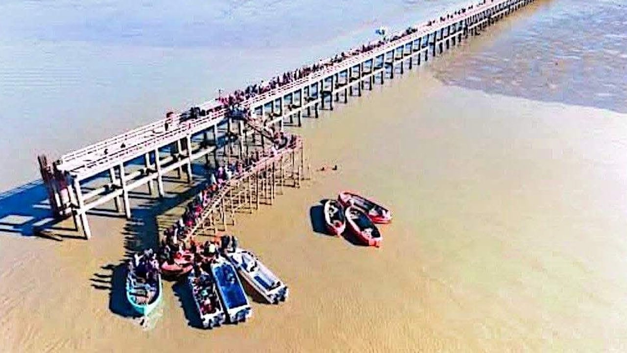 ৮ দিন পর সন্দ্বীপে স্পিডবোট চলাচল শুরু