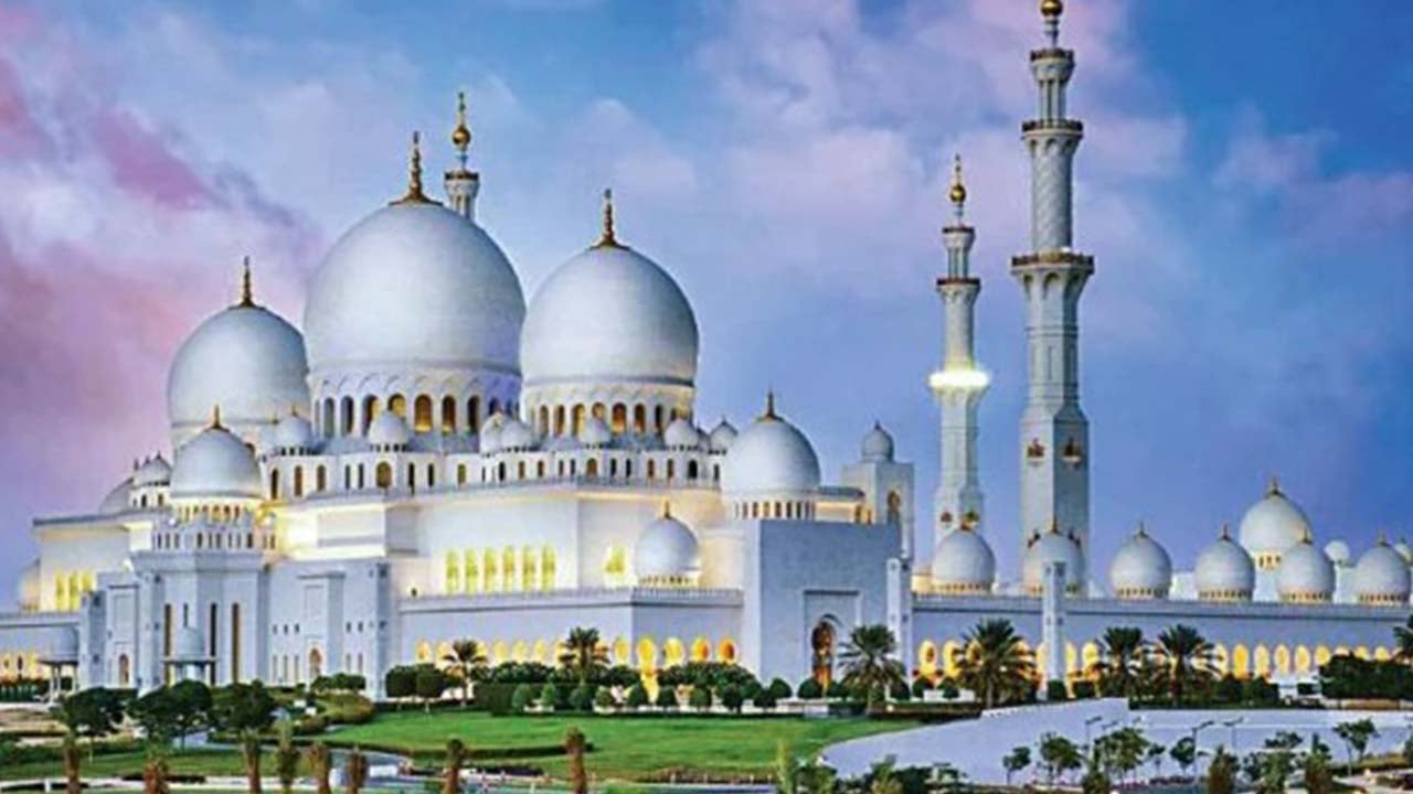 আমিরাতে সব মসজিদে জুমা আদায়ের নতুন নির্দেশনা