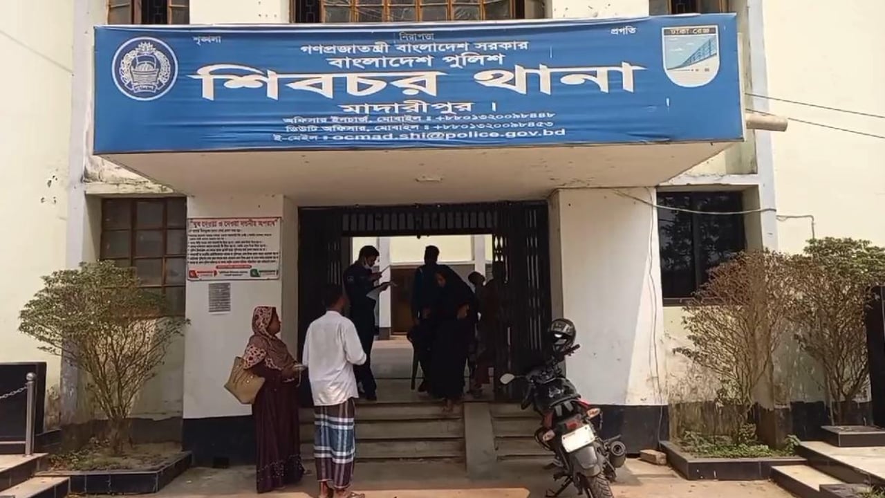 নিখোঁজের দুই দিন পর বাঁশঝাড় থেকে যুবকের ঝুলন্ত লাশ উদ্ধার