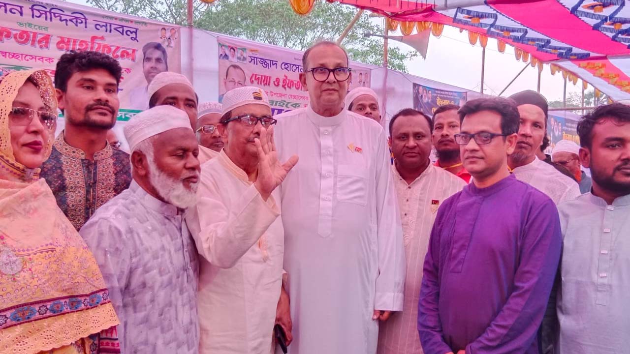 খালেদা জিয়ার সুস্থতা কামনায় শিবচরে বিএনপির ইফতার মাহফিল