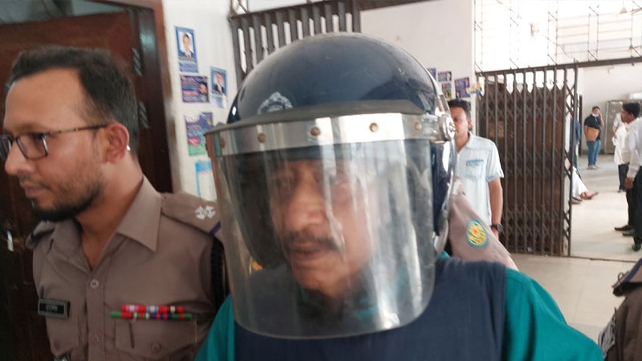 হত্যা মামলায় গ্রেপ্তার হলেন সাবেক মন্ত্রী নুরুজ্জামান