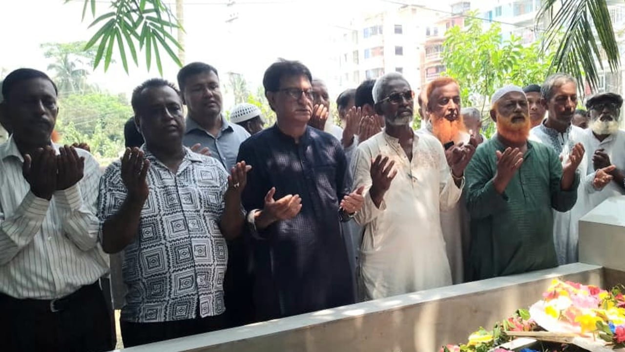 একদলের হাতে জিম্মি থাকলে জনগণের মালিকানা নিশ্চিত হয় না: স্বপন