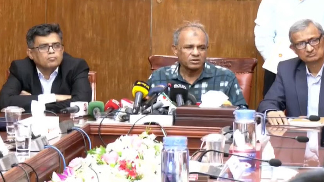 আইনশৃঙ্খলার উন্নয়নে অভিযান আরও জোরালো হচ্ছে: স্বরাষ্ট্র উপদেষ্টা