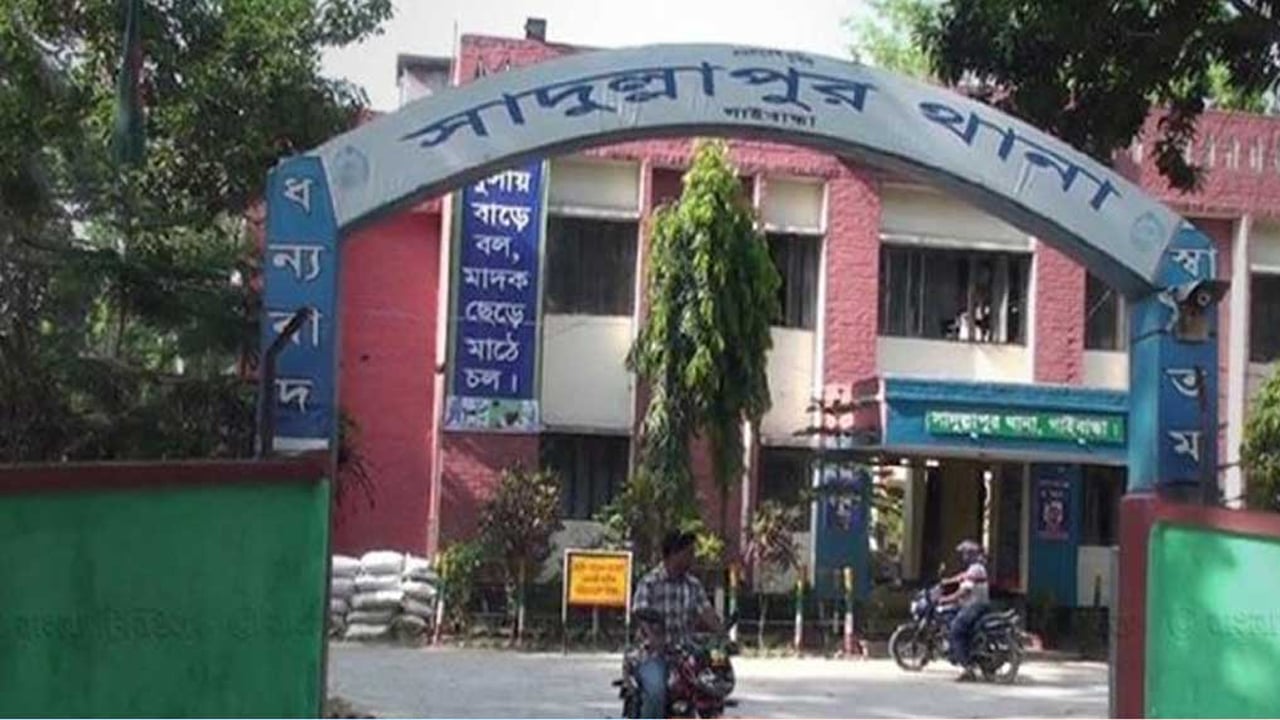 প্রেমিকার পর প্রেমিকের মৃত্যু