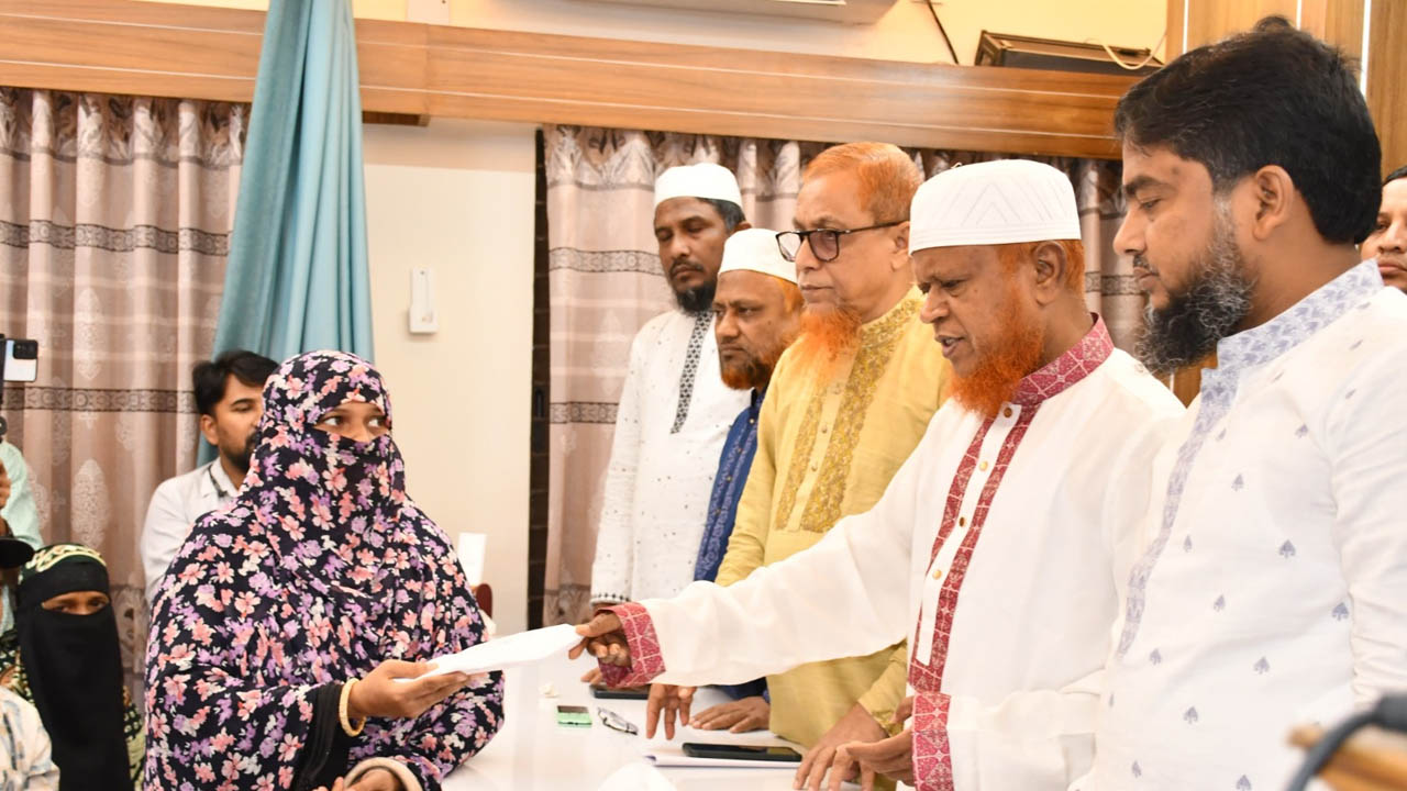 ‘নির্বাচনের আগে গণহত্যার বিচার শহীদ পরিবারের দাবি’