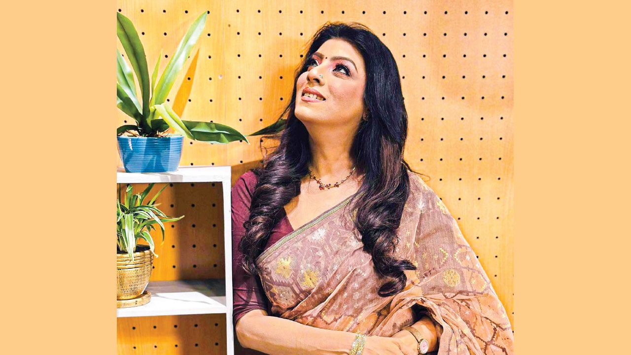 ঈদে ভিন্ন রূপে আসছেন সাদিয়া ইসলাম মৌ