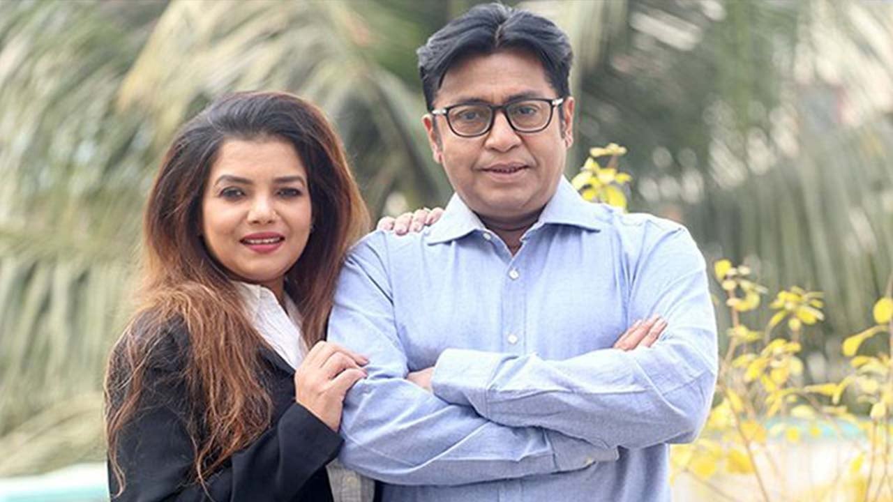 ছুটির গল্পে শহীদুজ্জামান সেলিম দম্পতি