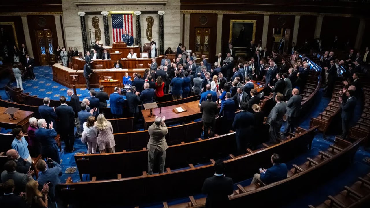 ট্রাম্পের যুদ্ধ ক্ষমতা সীমিত করার প্রস্তাব পাসে ফের ব্যর্থ সিনেট
