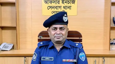কার্যক্রম নিষিদ্ধ ঘোষিত আ.লীগ নেতার বাড়িতে ভূরিভোজ: ওসি প্রত্যাহার