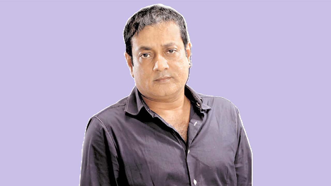 ক্ষমা চাইলেন স্বাধীন খসরু