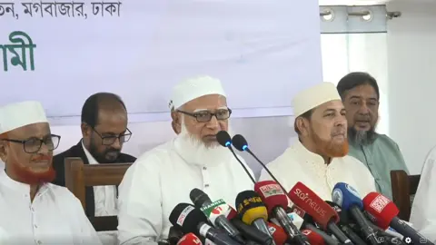 দেশের বিভিন্ন সমস্যা নিয়ে সংসদে নোটিশ দেওয়া হলেও আলোচনা করছে না সরকার