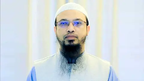 দেশের শীর্ষস্থানীয় আলেমদের কাছে শায়খ আহমাদুল্লাহর ৬ দফা প্রস্তাবনা