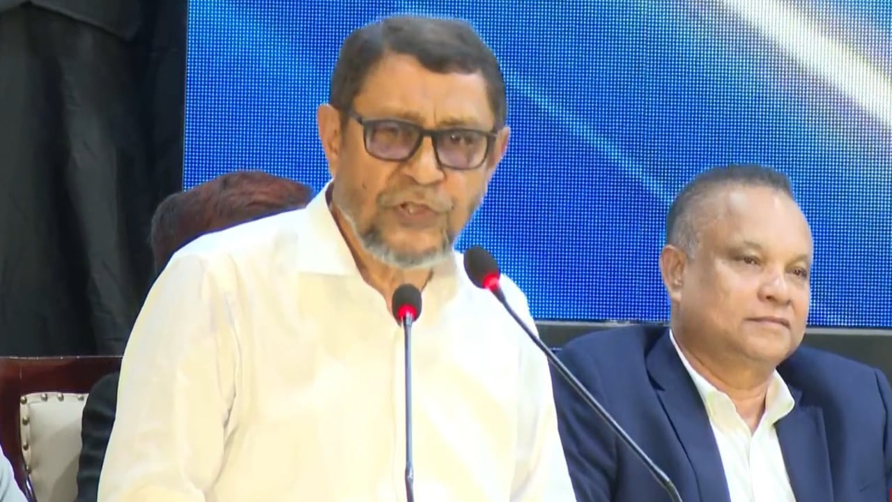 চিকিৎসকের হাসিমুখে কথা বলা রোগীকে অর্ধেক সুস্থ করে দিতে পারে