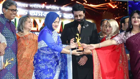 যুক্তরাষ্ট্রে ঢালিউড অ্যাওয়ার্ড, সেরা নায়ক শাকিব খান