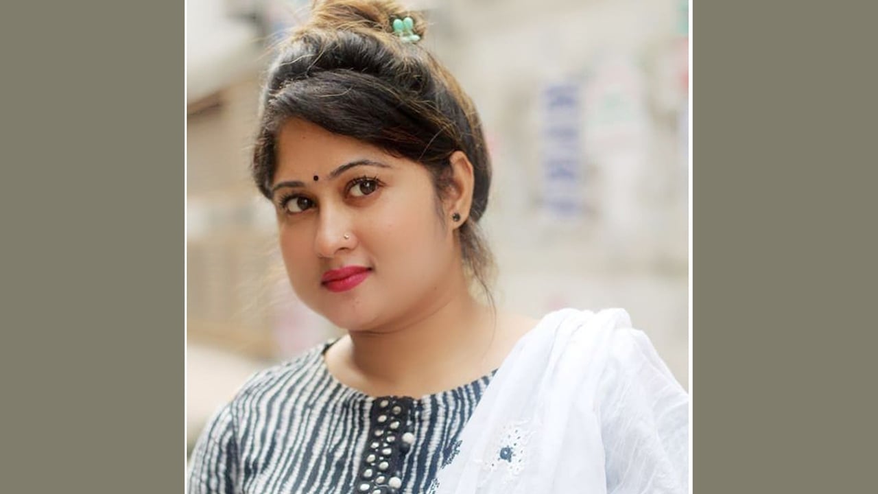 কমার্শিয়াল নয়, অনুদানের সিনেমায় আগ্রহ শিউলী শিলার