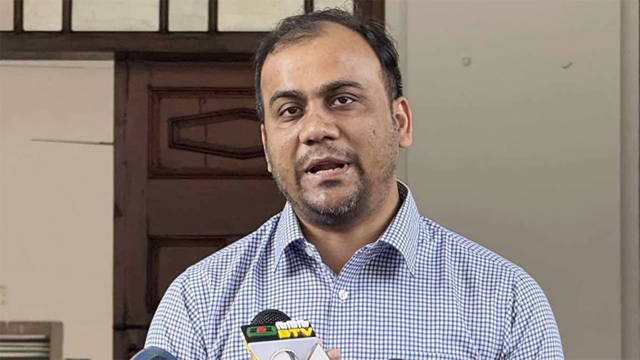 চাকরি ফেরত পেলেন দুদকের সেই শরীফ