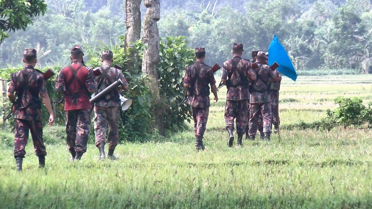 সাতক্ষীরা সীমান্তে বিএসএফের পুশইন ঠেকাতে সতর্ক বিজিবি