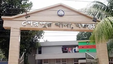 শেরপুরে মোটরসাইকেল নিয়ন্ত্রণ হারিয়ে তরুণ নিহত